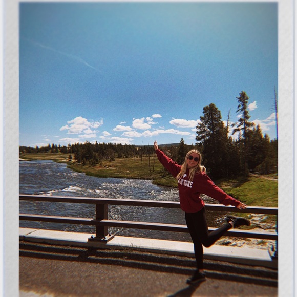 Meet your Posher, Ava - Picture 1 of 1